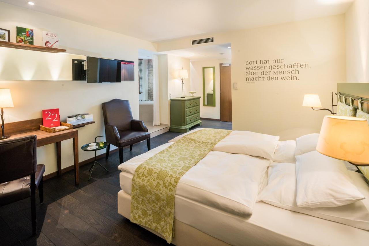 Hotel Heiligenstein บาเดน-บาเดน ภายนอก รูปภาพ