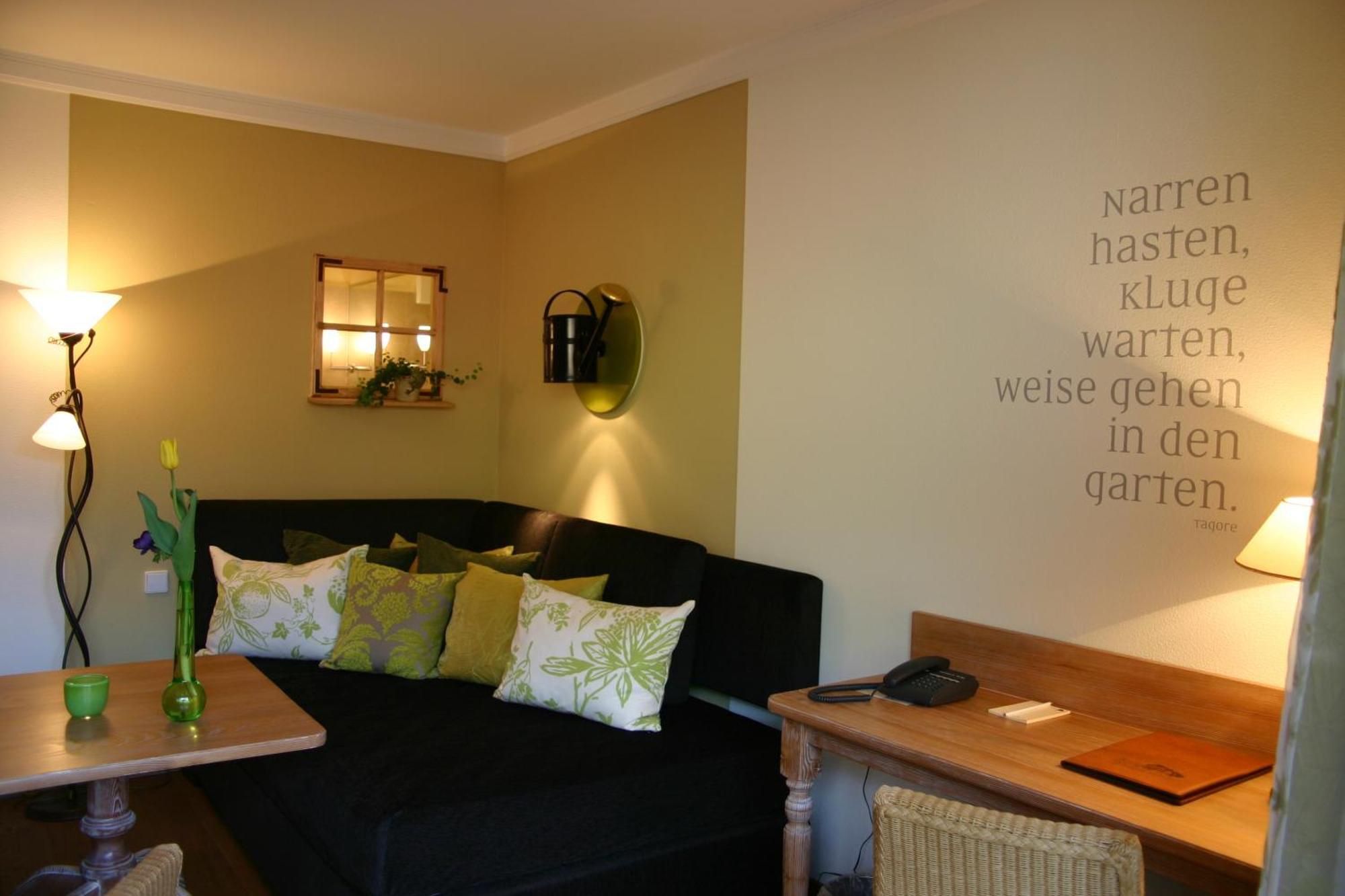 Hotel Heiligenstein บาเดน-บาเดน ภายนอก รูปภาพ