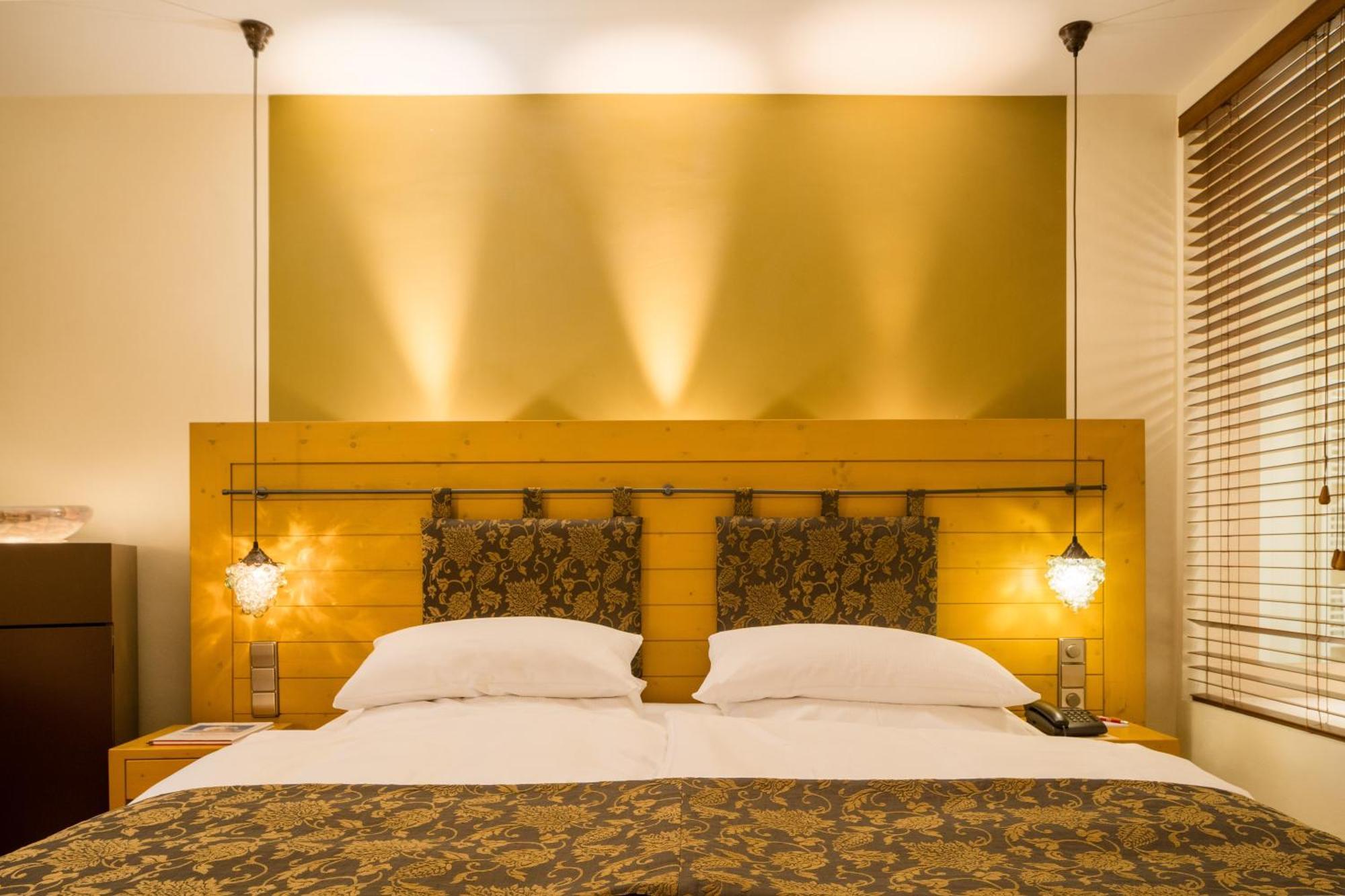 Hotel Heiligenstein บาเดน-บาเดน ภายนอก รูปภาพ