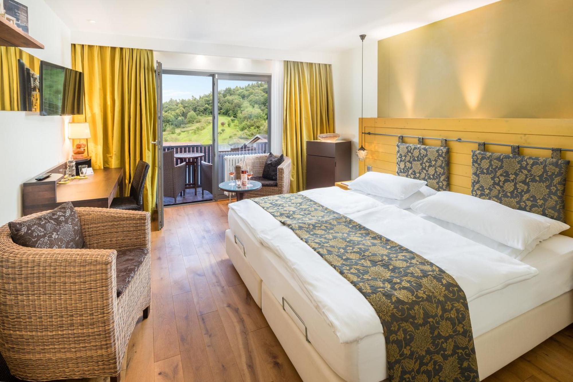 Hotel Heiligenstein บาเดน-บาเดน ภายนอก รูปภาพ