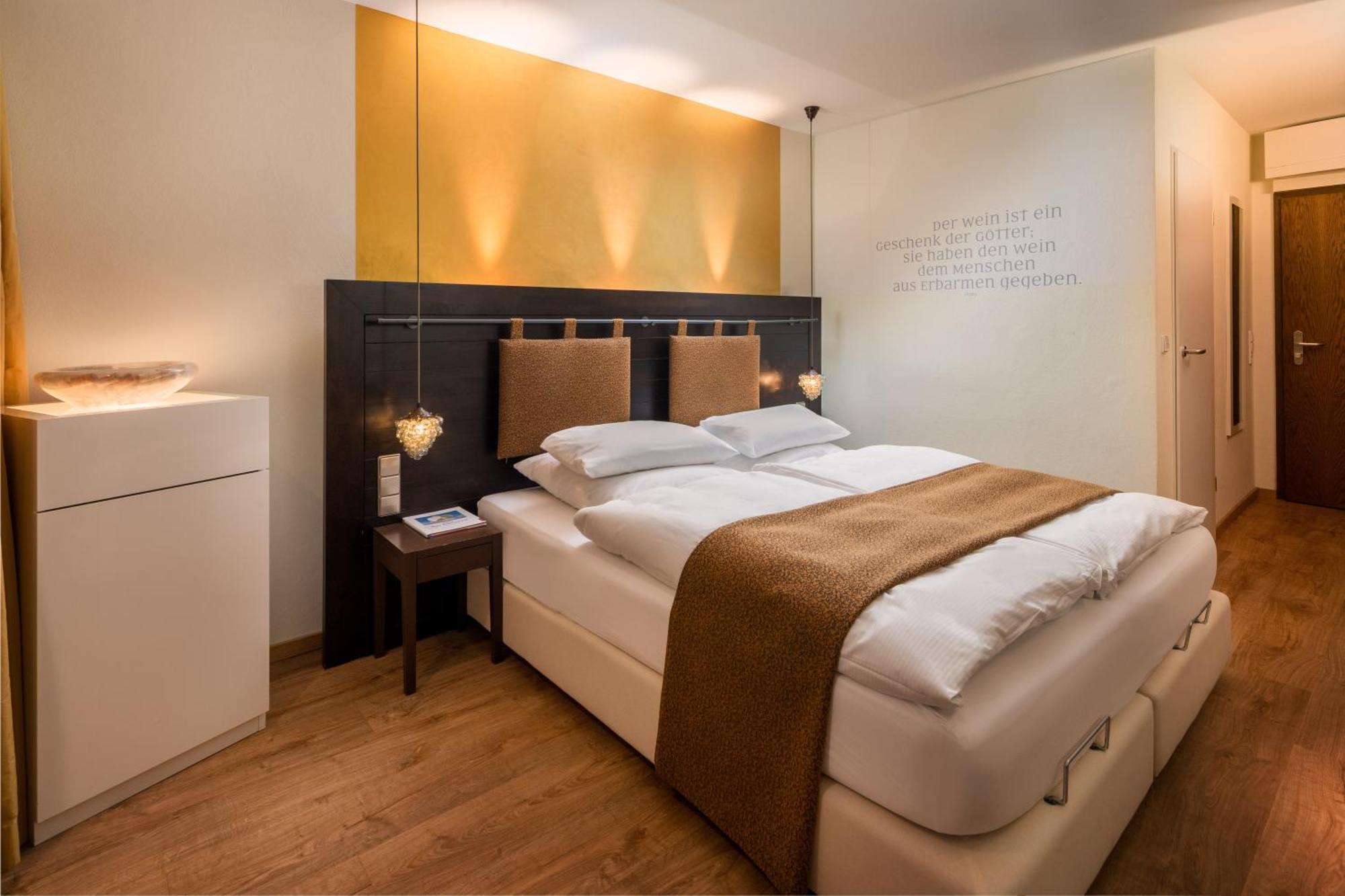 Hotel Heiligenstein บาเดน-บาเดน ภายนอก รูปภาพ