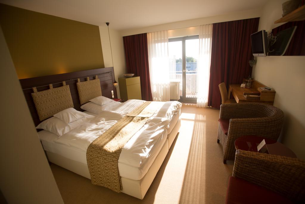 Hotel Heiligenstein บาเดน-บาเดน ภายนอก รูปภาพ
