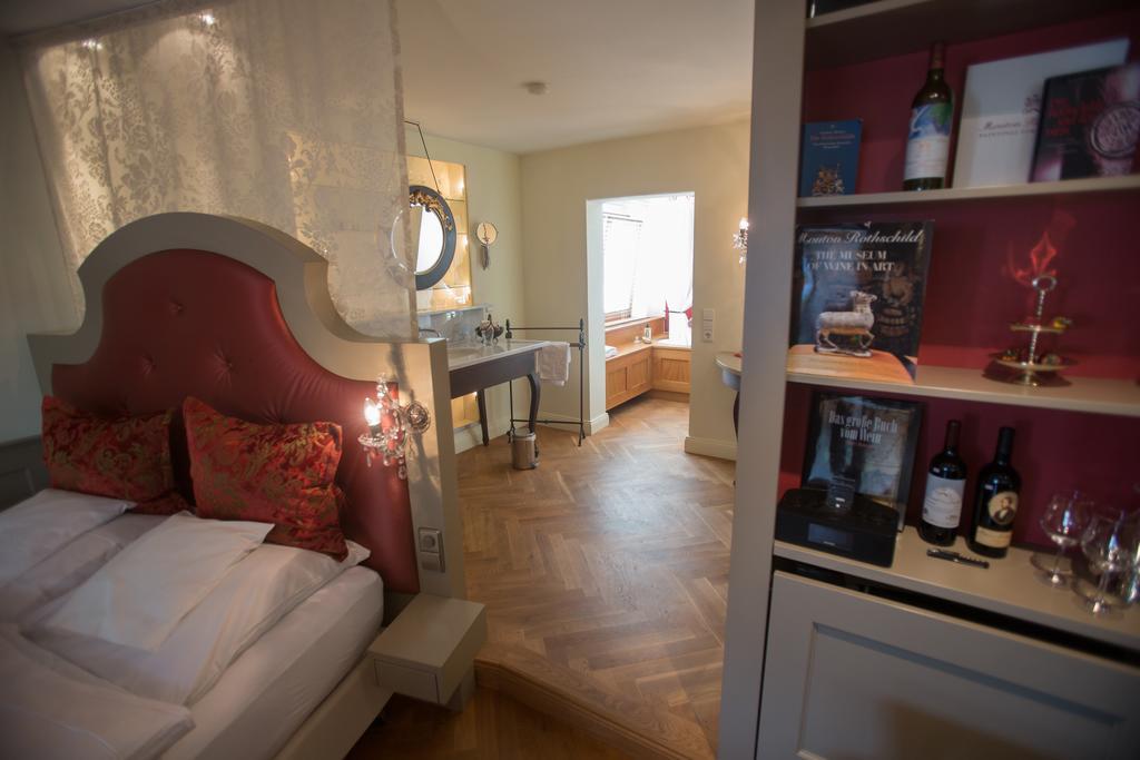 Hotel Heiligenstein บาเดน-บาเดน ภายนอก รูปภาพ