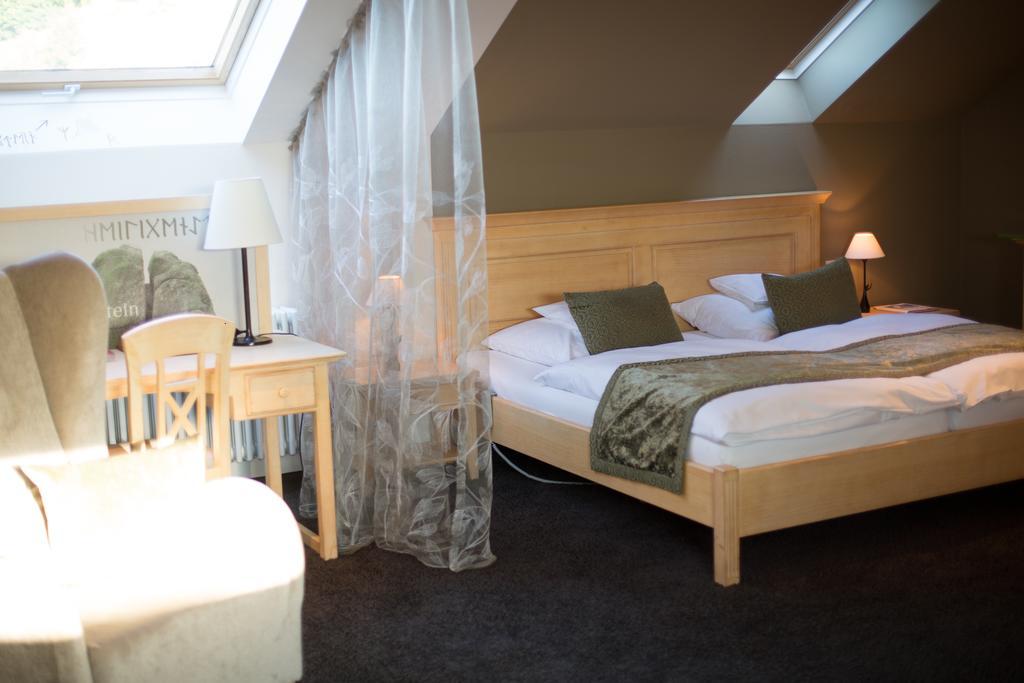 Hotel Heiligenstein บาเดน-บาเดน ภายนอก รูปภาพ