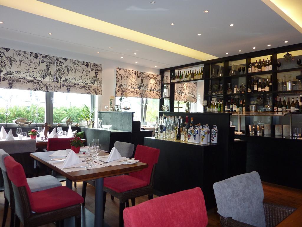 Hotel Heiligenstein บาเดน-บาเดน ภายนอก รูปภาพ